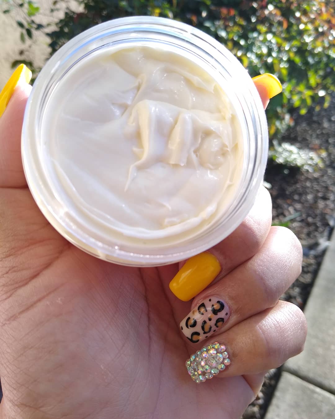 BODY BUTTER